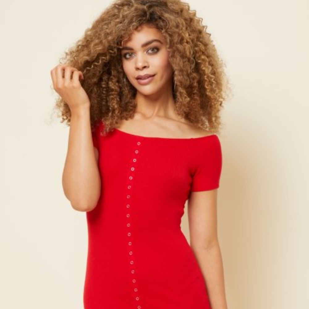 Brand New Red Ribbed Knit Snap Placket Dress👗👗👗